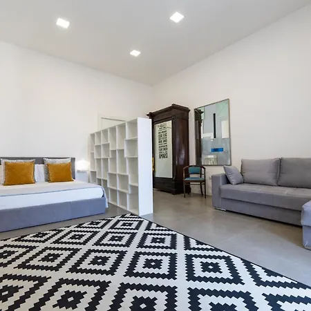Apartment Via Toledo 55 - Palazzo Della Porta Naples
